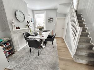 Dining area- click for photo gallery